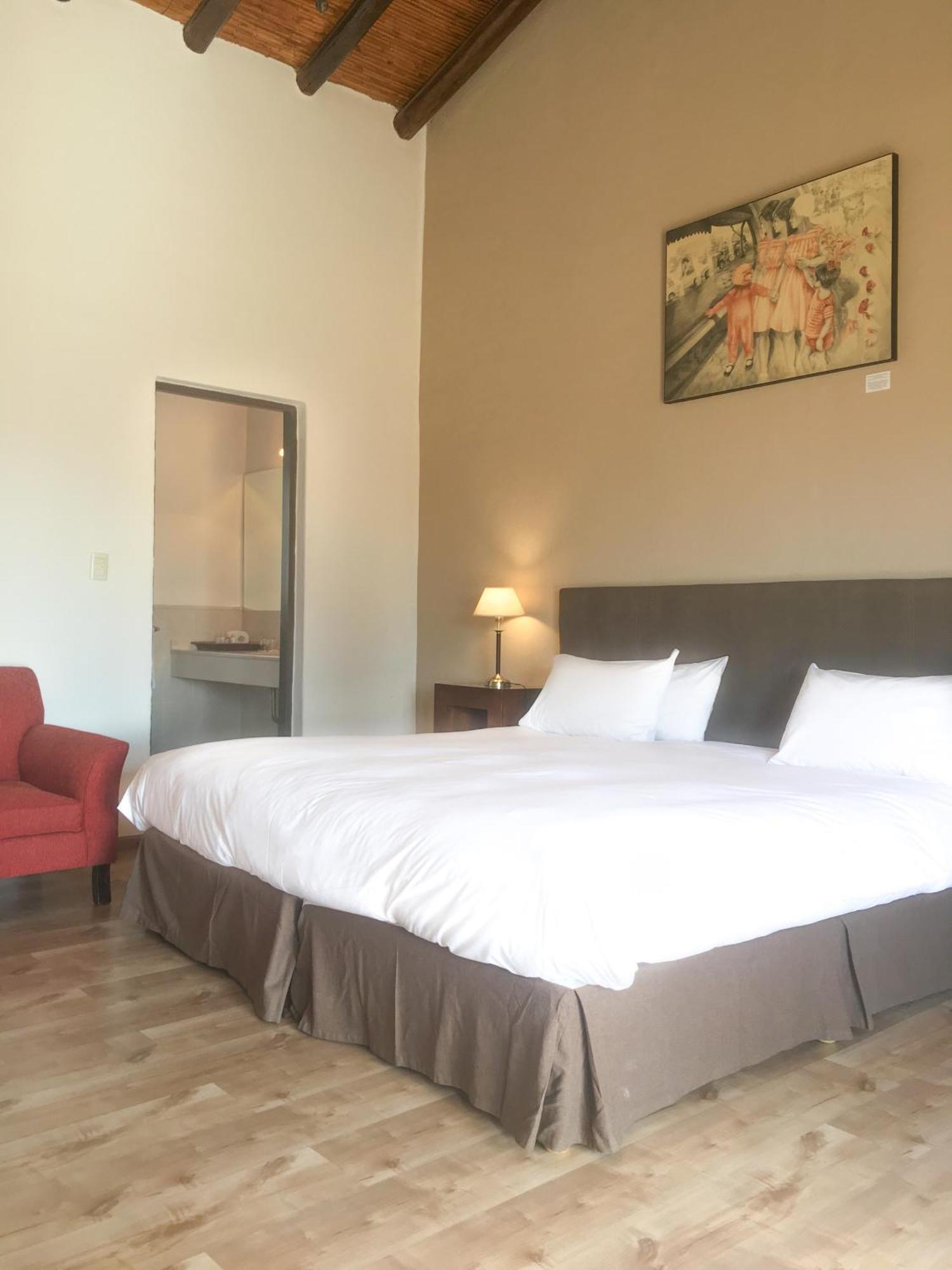 Postales Boutique Winery Hotel - Valle De Uco Колония-лас-Росас Экстерьер фото