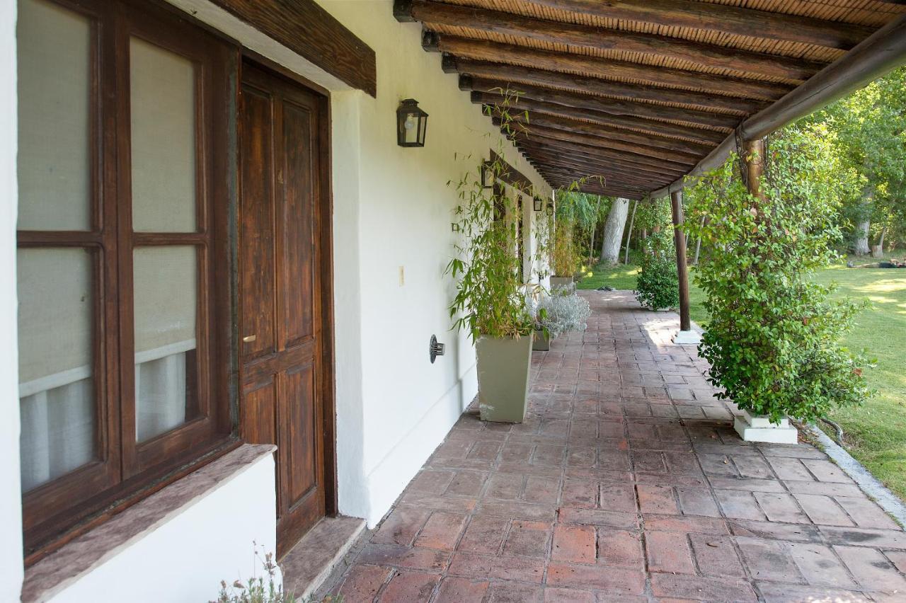 Postales Boutique Winery Hotel - Valle De Uco Колония-лас-Росас Экстерьер фото